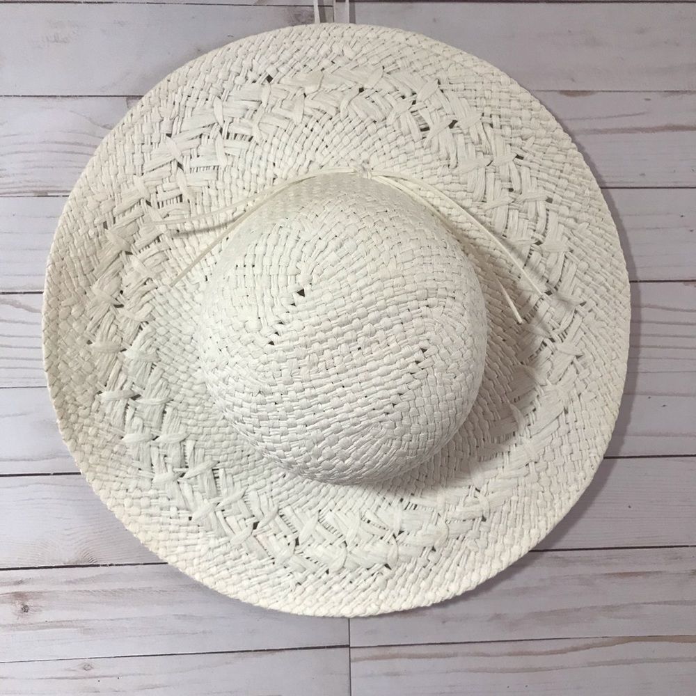 BCBGeneration Beach Hat  - Picture 6 of 8